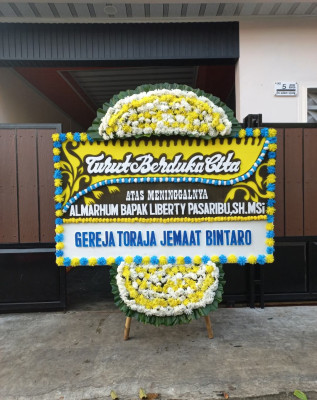 Papan Bunga Duka di Batang Kawa