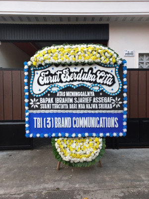 Papan Bunga Duka di Batang Kawa
